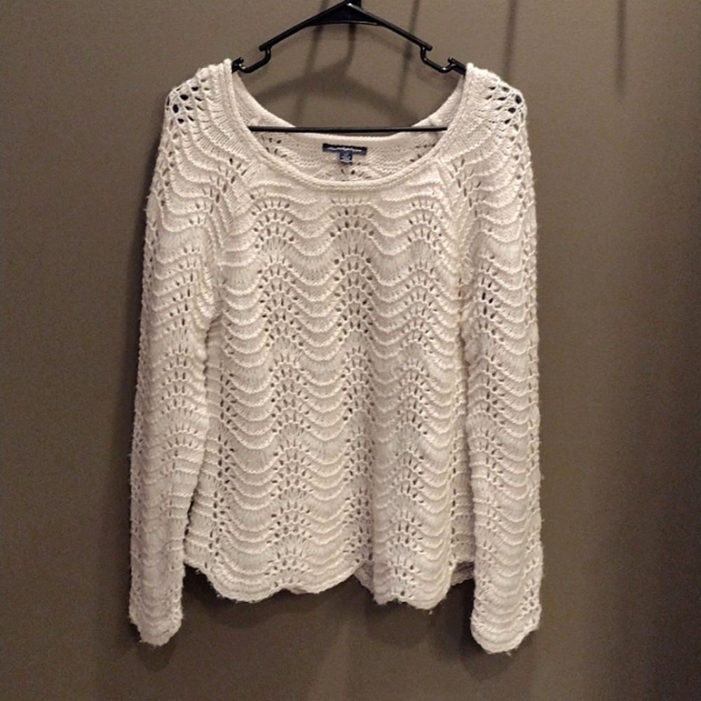 American Eagle Outfitters Sweater
